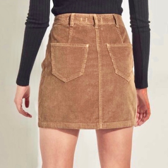 🔹HOLLISTER WOMEN’S ULTRA HIGH-RISE CORDUROY MINI SKIRT - size 0🔹 - Picture 2 of 8